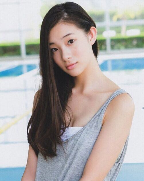 足立梨花 Rika Adachi