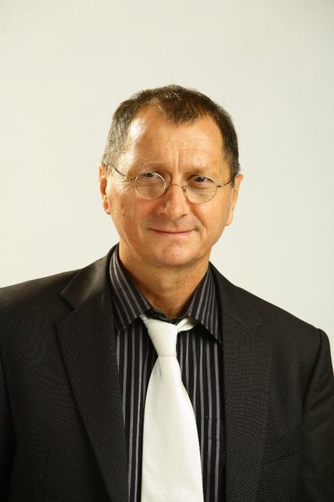 霍拉丘·默勒埃莱 Horaţiu Mălăele