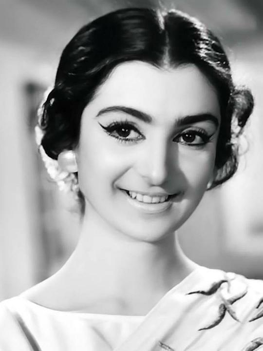 萨拉·芭努 Saira Banu