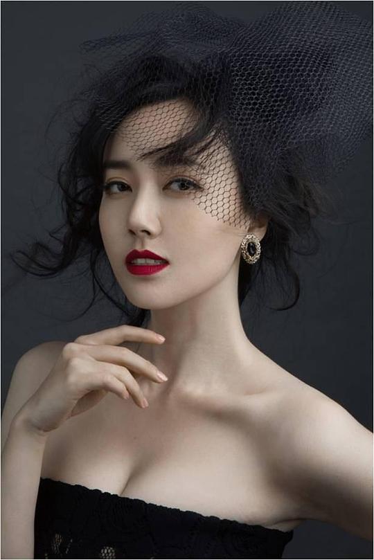 胡影怡 Yingyi Hu