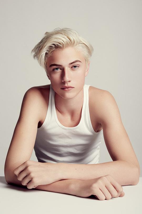 拉奇•布鲁•史密斯 Lucky Blue Smith