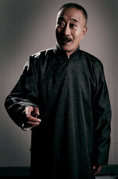 侯桐江 Tongjiang Hou