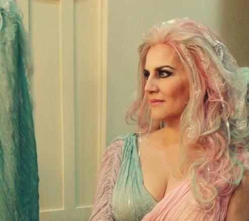 帕梅拉·弗洛雷斯 Pamela Flores