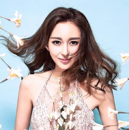 曲昱曈 Yutong Qu