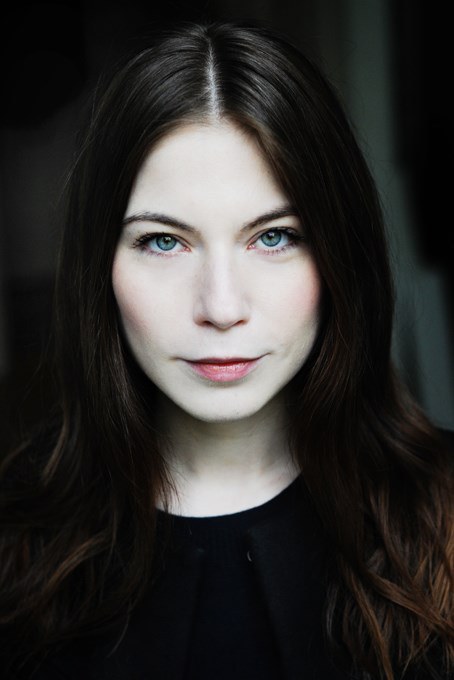 诺拉·冯·瓦尔茨特滕 Nora von Waldstätten