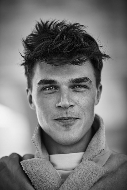 芬·维特洛克 Finn Wittrock