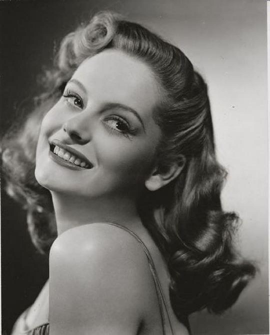 亚历克西斯·史密斯 Alexis Smith