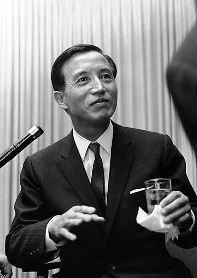 中村登 Noboru Nakamura