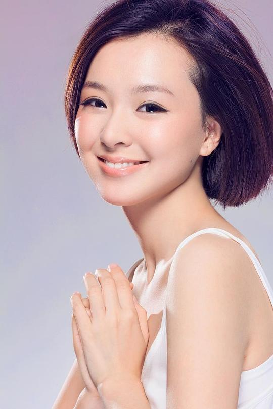 王格格 Gege Wang