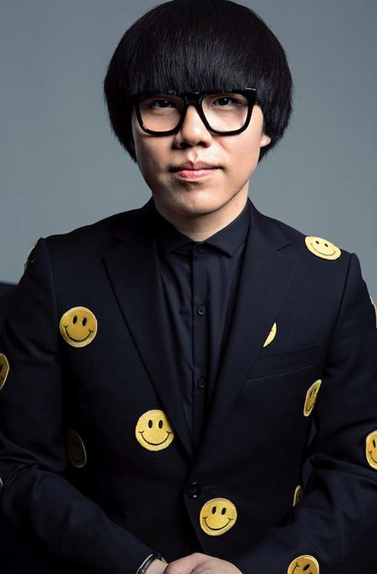 李琦 Qi Li