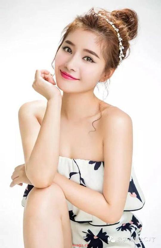 易易紫 Niki Yi