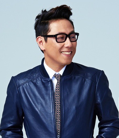 尹钟信 Jong-shin Yoon