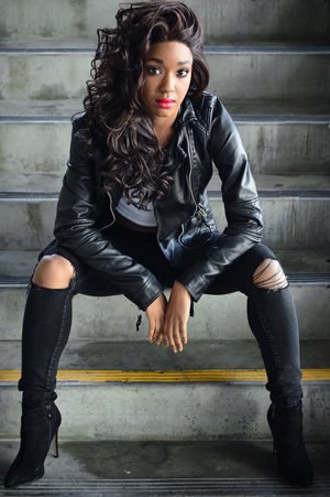 提娅.利泽伍德 Toiya Leatherwood