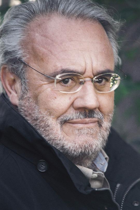 曼努埃尔·古铁雷斯·阿拉贡 Manuel Gutiérrez Aragón
