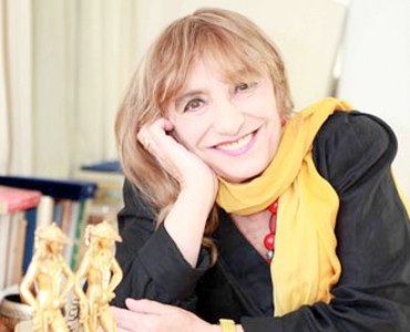 皮埃拉·迪格利·埃斯波斯蒂 Piera Degli Esposti