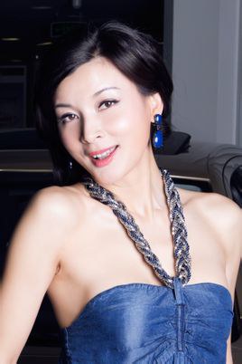 钟小丹 Xiaodan Zhong