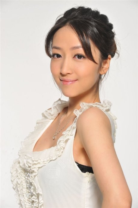杨奕佳 Yijia Yang