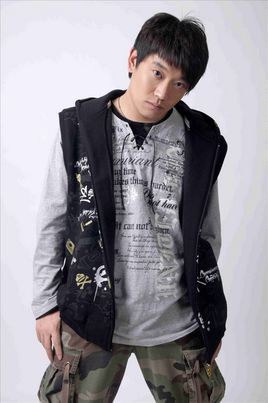 梁庭瑜 Tingyu Liang