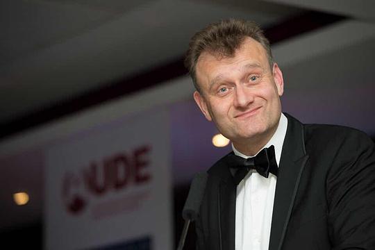 休·丹尼斯 Hugh Dennis
