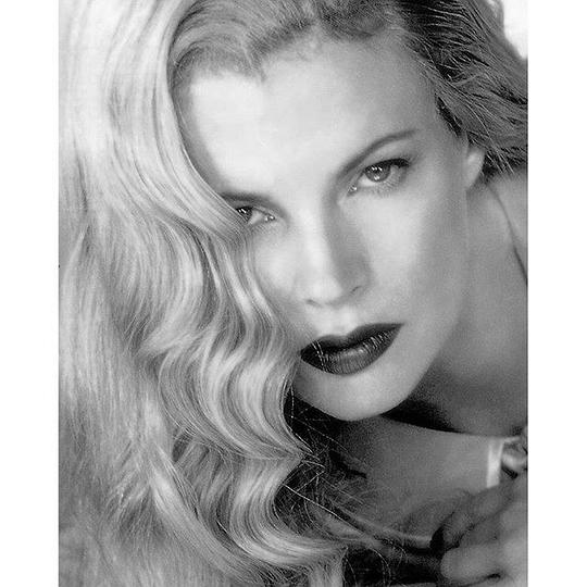 金·贝辛格 Kim Basinger