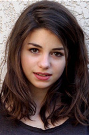 阿尔芭·贝露琪 Alba Gaïa Kraghede Bellugi