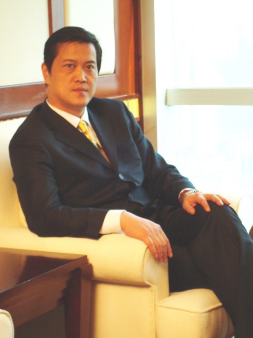 蔡国隆 Guolong Cai