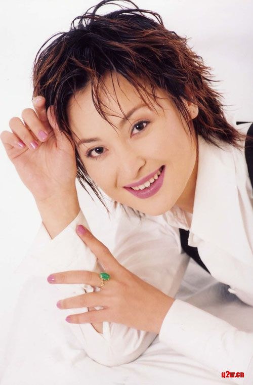 王璐瑶 Luyao Wang