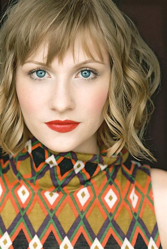 Dayeanne Hutton Dayeanne Hutton
