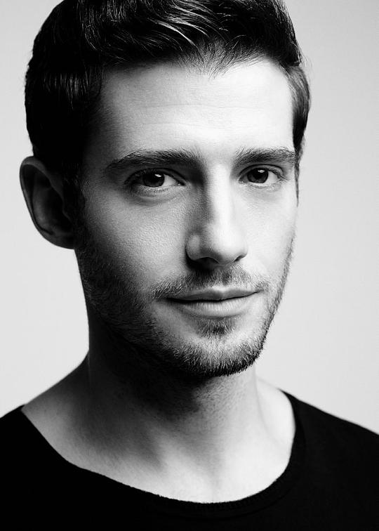 朱利安·莫里斯 Julian Morris
