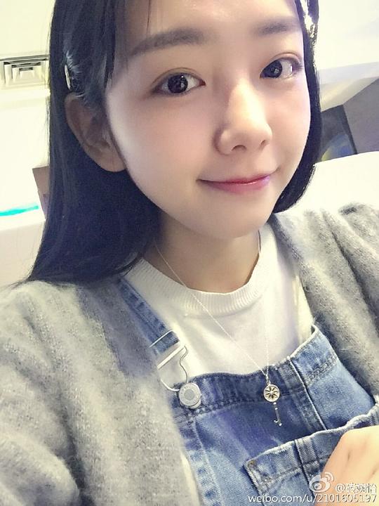张婉怡 Wanyi Zhang