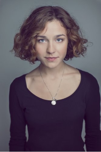 艾斯特·蒂奇 Aiste Dirziute