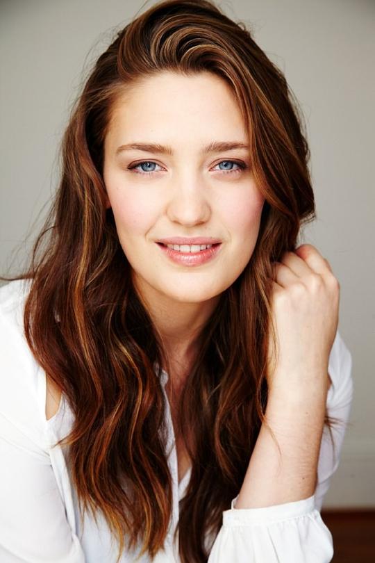 泰丝·哈乌布里奇 Tess Haubrich