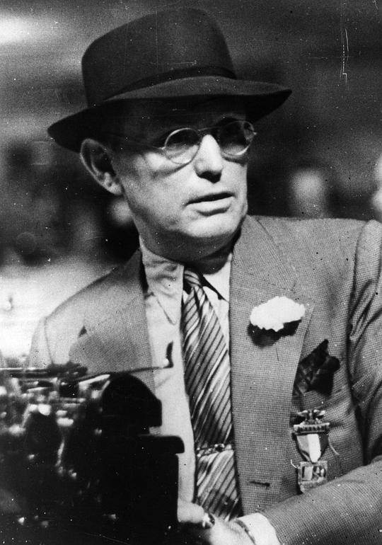 达蒙·鲁尼恩 Damon Runyon