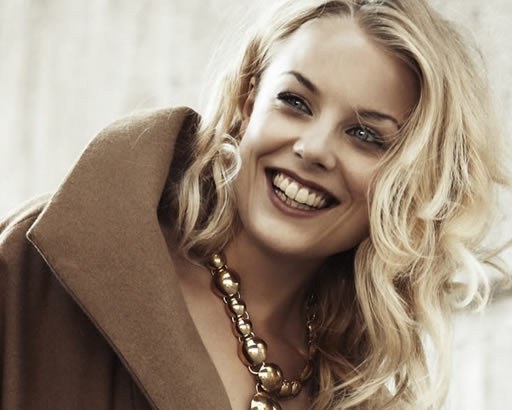 埃达·英格薇 Ida Engvoll