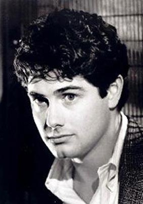 扎克·加利根 Zach Galligan