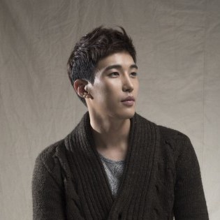 姜京俊 Kyung-joon Kang