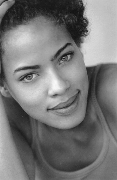 托妮·赛普里斯 Tawny Cypress