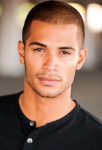 贾森·曼努尔·奥拉扎巴尔 Jason Manuel Olazabal