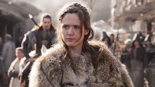 艾米莉·考克斯 Emily Cox