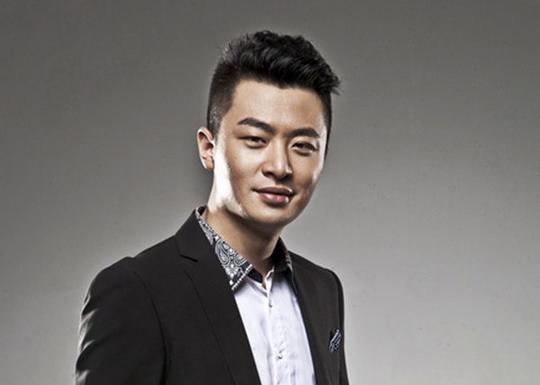 侯天悦 Tianyue Hou