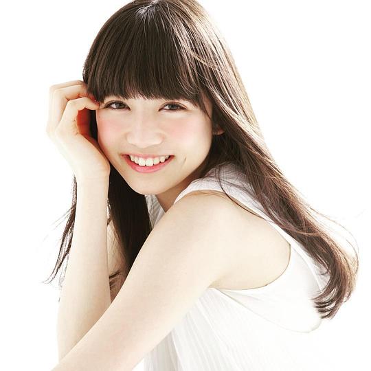 新井瞳 Hitomi Arai