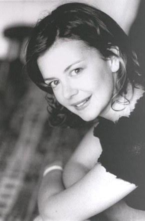 康斯坦斯·多利 Constance Dollé