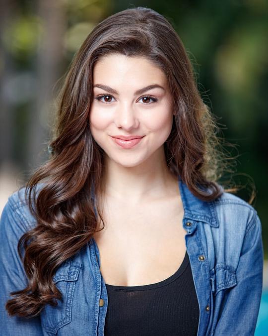琪拉·柯萨林 Kira Kosarin