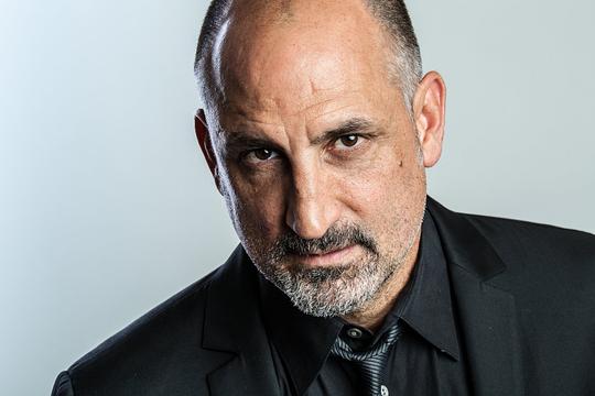 迈克尔·帕帕约翰 Michael Papajohn