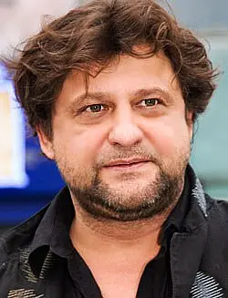 亚历山大·斯莫勒克 Aleksandr Samoylenko