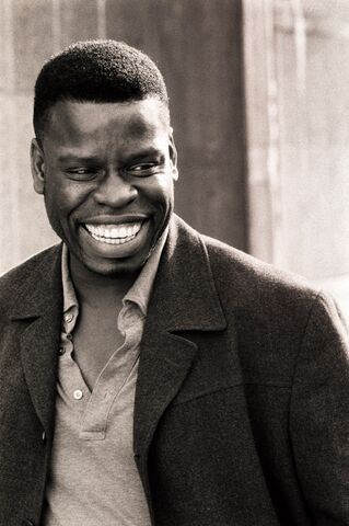 费米·依鲁福祖 Femi Elufowoju Jr.