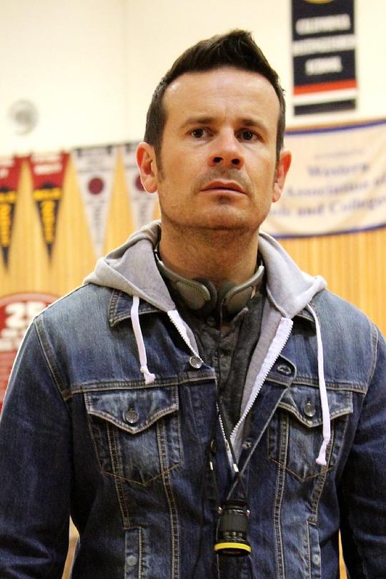 亚历克斯·兰阿瑞佛罗 Alex Ranarivelo