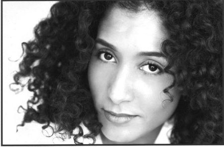 贝利纳·洛根 Bellina Logan