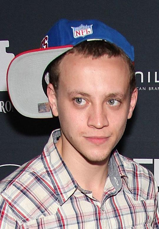 彼得·安东尼·唐伯蒂斯 Peter Anthony Tambakis