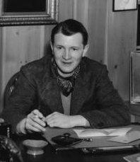 埃利奥特·纽金特 Elliott Nugent